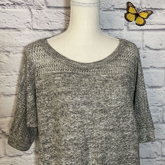 FOREVER 21 Short Sleeve Knit Sweater Size Small - Picture 3 of 5